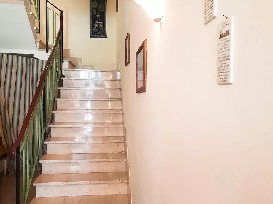 Immagine 11 di Appartamento in vendita  a Empoli