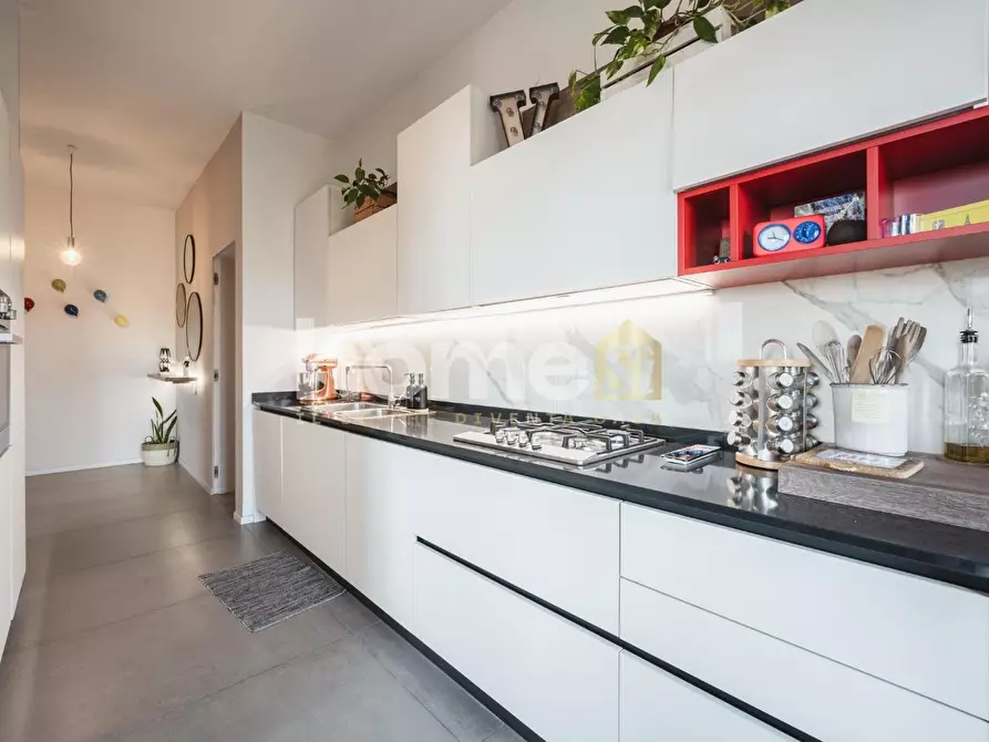 Immagine 7 di Appartamento in vendita  a Modena