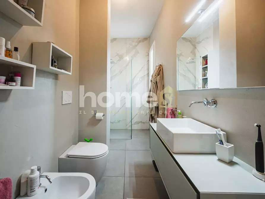 Immagine 18 di Appartamento in vendita  a Modena