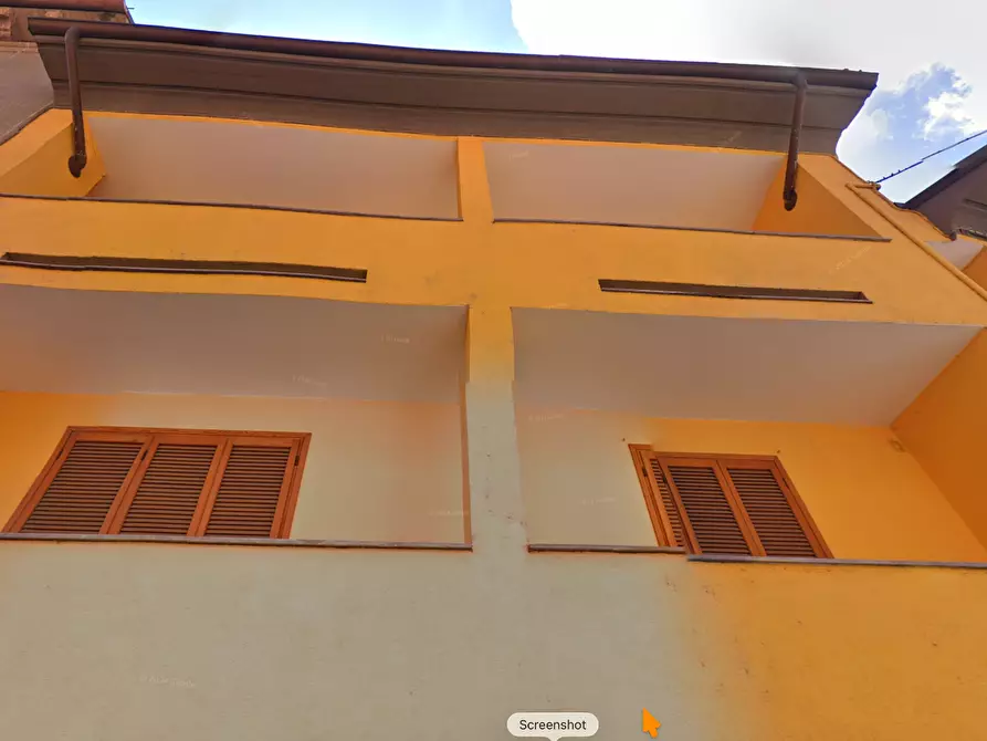 Immagine 1 di Mansarda in vendita  a Voghera