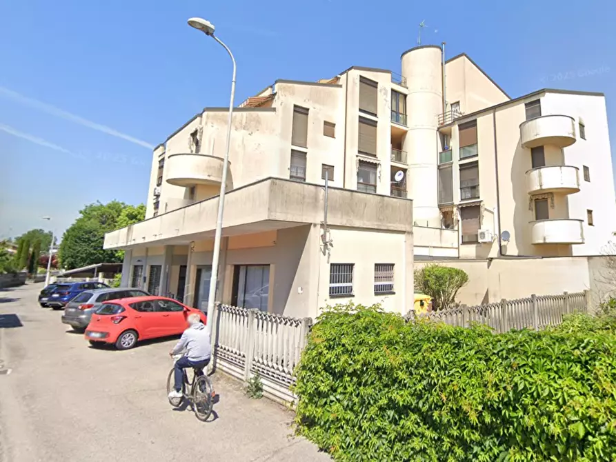 Immagine 1 di Appartamento in vendita  a Lungavilla