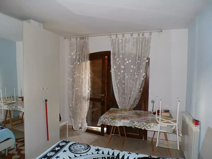 Immagine 10 di Casa bifamiliare in vendita  a Cascina