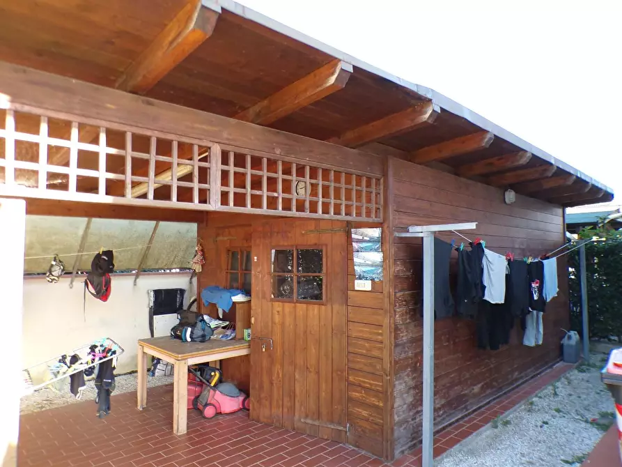 Immagine 23 di Casa bifamiliare in vendita  a Cascina