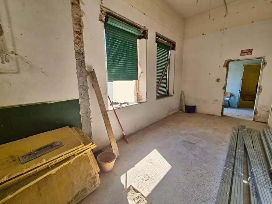 Immagine 7 di Villa in vendita  a Pisa