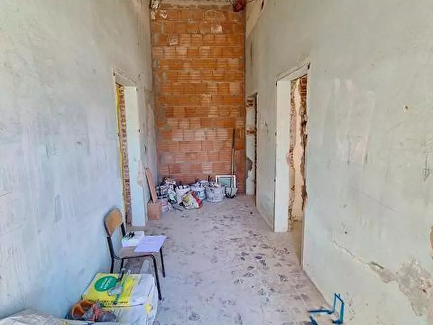 Immagine 5 di Villa in vendita  a Pisa