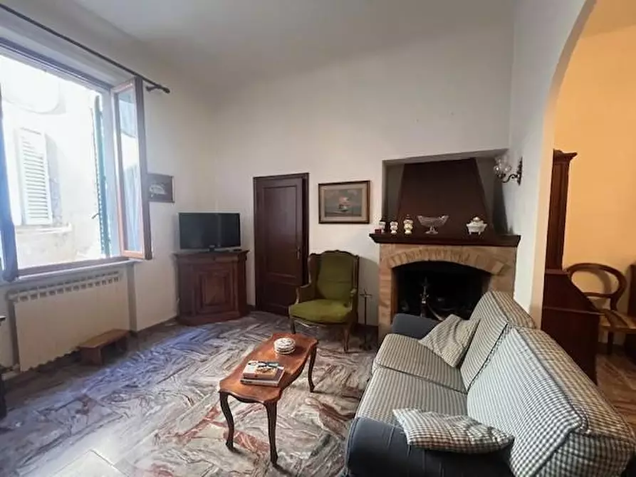 Immagine 6 di Appartamento in affitto  a Siena