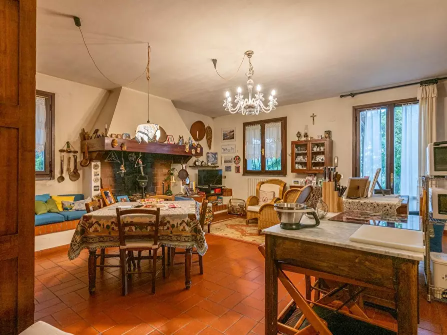 Immagine 44 di Villa in vendita  a Casciana Terme Lari
