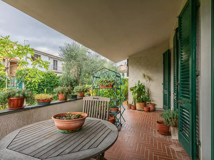 Immagine 8 di Villa in vendita  a Casciana Terme Lari