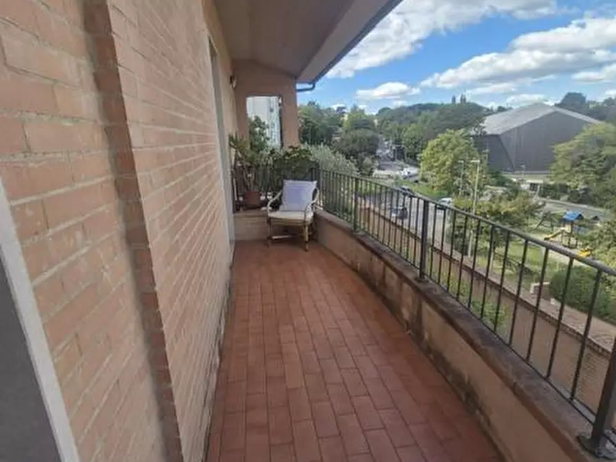 Immagine 32 di Appartamento in vendita  a Siena