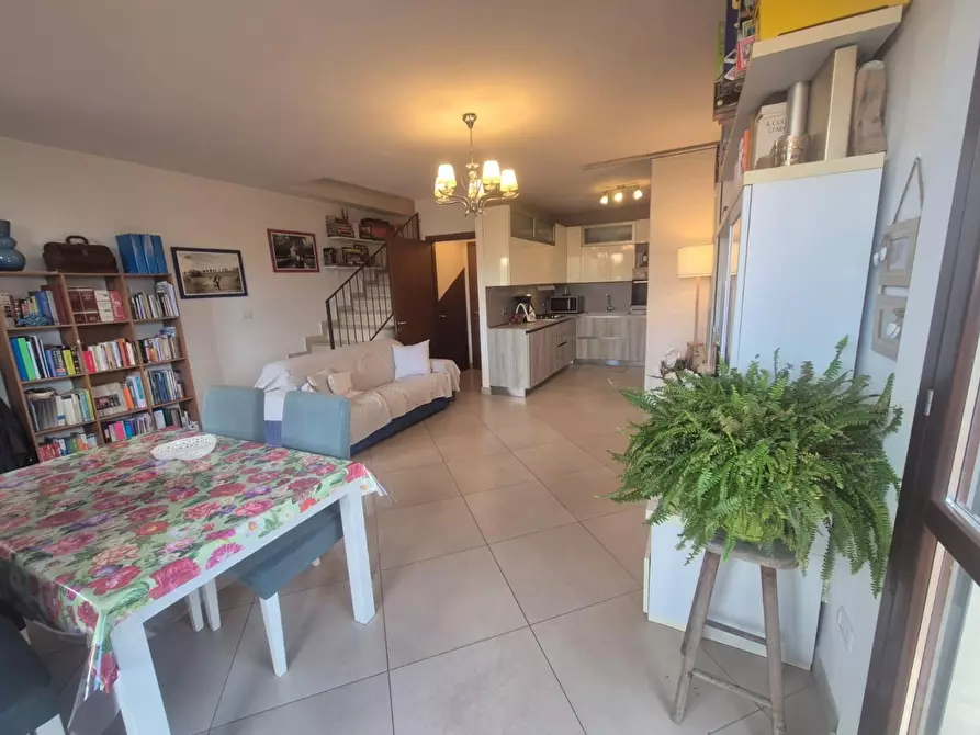 Immagine 20 di Appartamento in vendita  a Siena