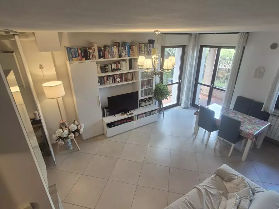 Immagine 5 di Appartamento in vendita  a Siena