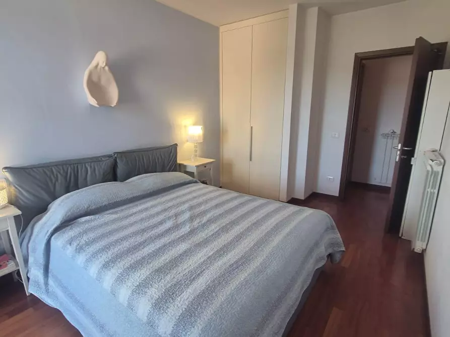 Immagine 26 di Appartamento in vendita  a Siena