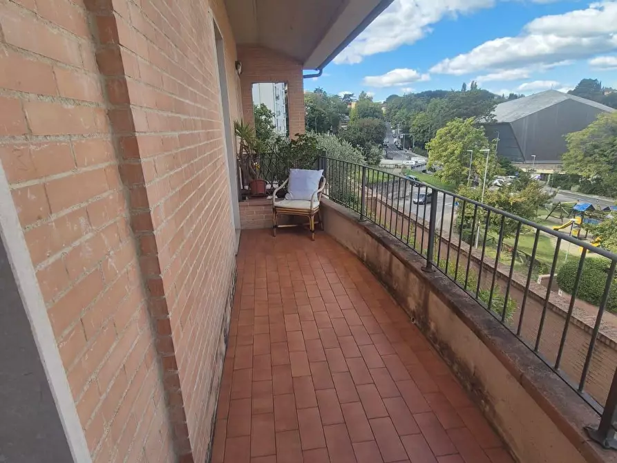 Immagine 28 di Appartamento in vendita  a Siena