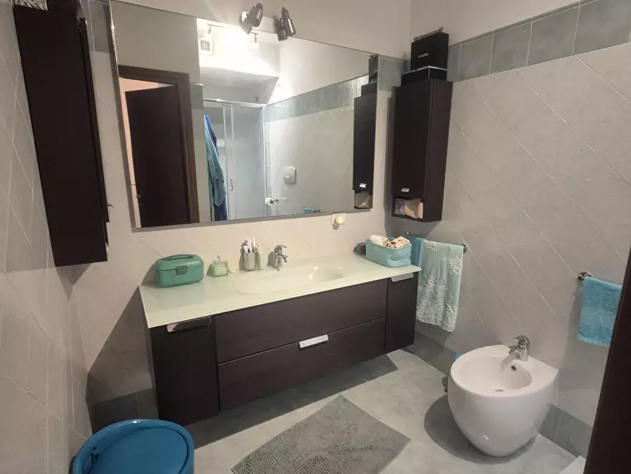 Immagine 25 di Appartamento in vendita  a Siena