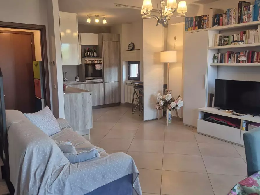 Immagine 8 di Appartamento in vendita  a Siena