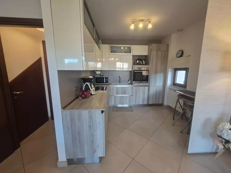 Immagine 14 di Appartamento in vendita  a Siena