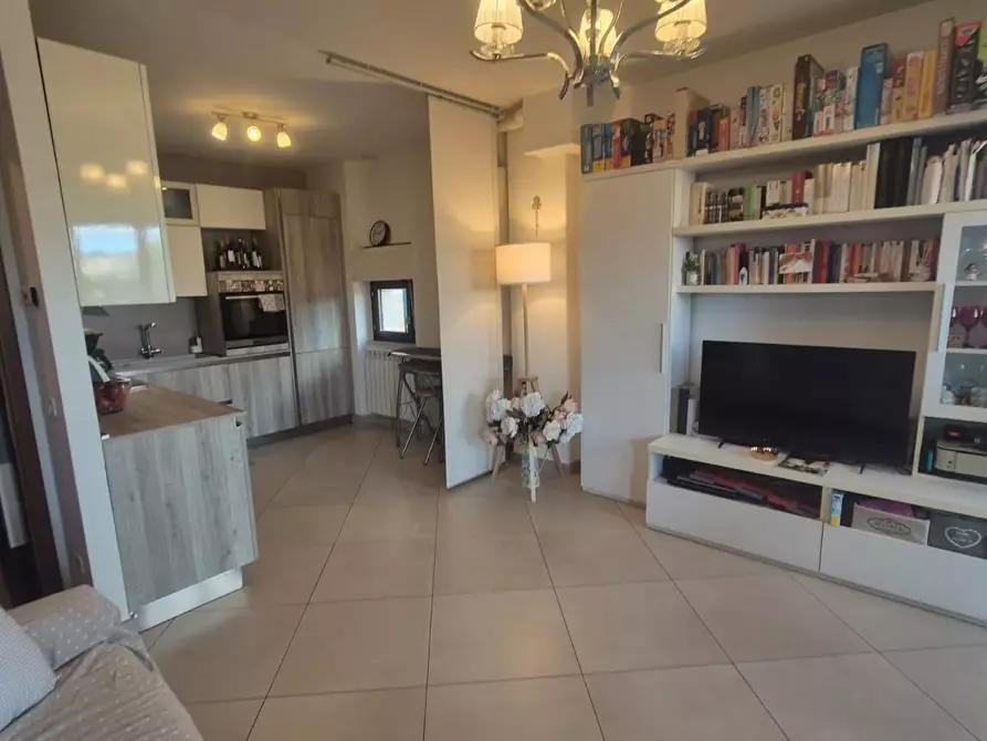 Immagine 4 di Appartamento in vendita  a Siena