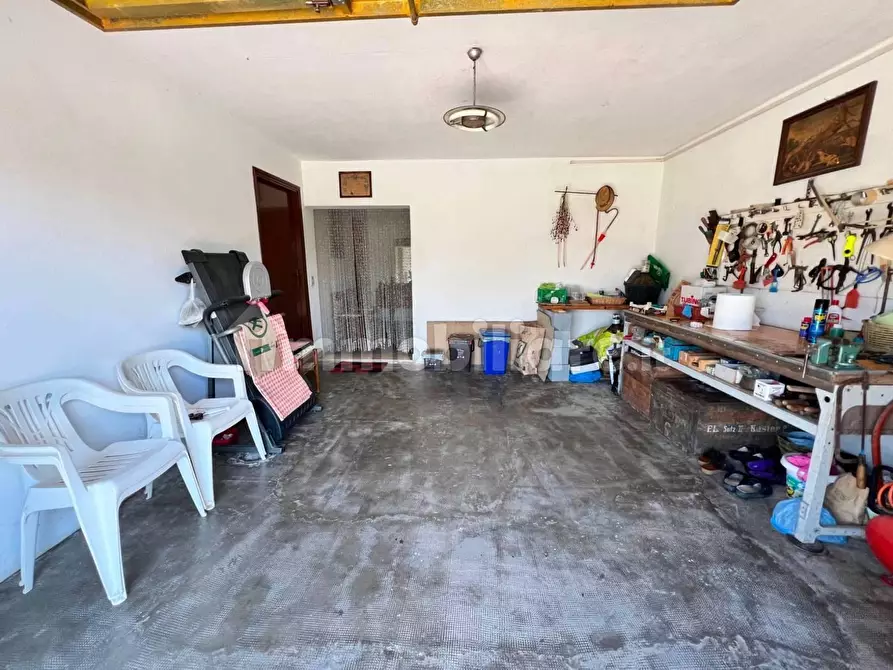 Immagine 15 di Villa in vendita  a San Giuliano Terme