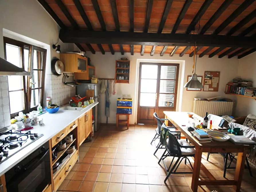 Immagine 23 di Casa colonica in vendita  a Vinci