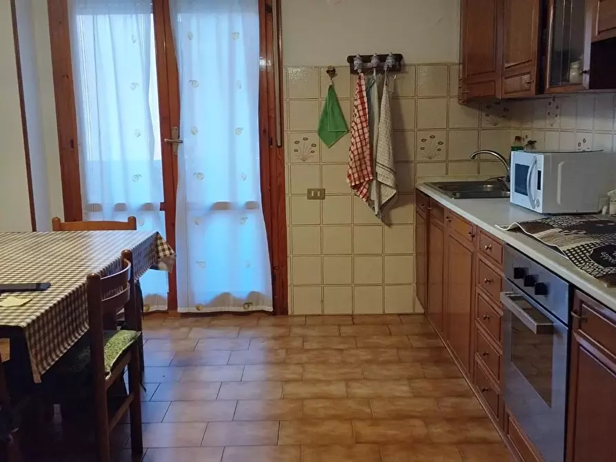 Immagine 11 di Appartamento in vendita  a Pisa