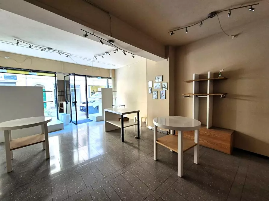 Immagine 8 di Locale commerciale in affitto  a Fucecchio