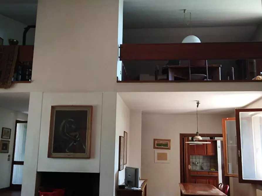 Immagine 15 di Villa in vendita  a Vicopisano