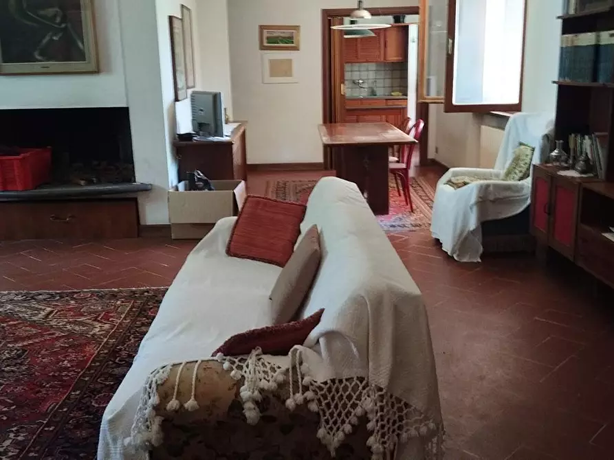 Immagine 7 di Villa in vendita  a Vicopisano