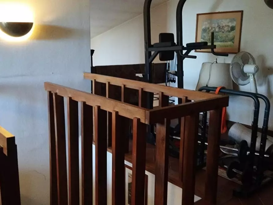 Immagine 10 di Villa in vendita  a Vicopisano