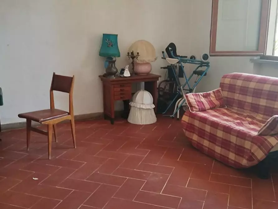 Immagine 9 di Villa in vendita  a Vicopisano