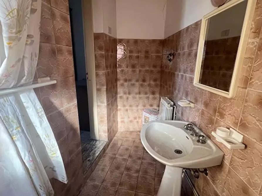 Immagine 22 di Terratetto in vendita  a Massa