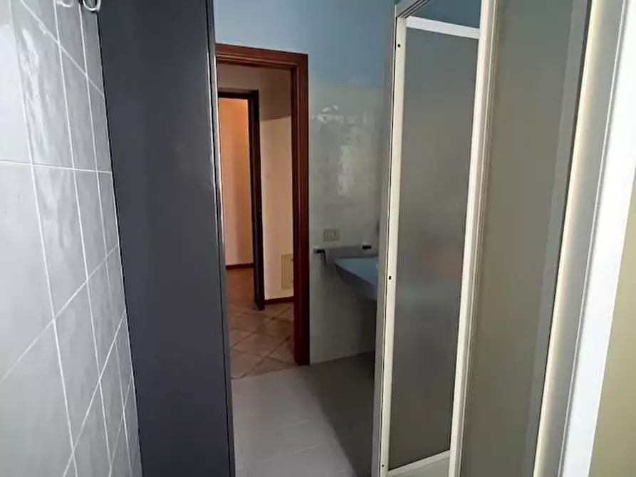 Immagine 27 di Casa semindipendente in vendita  a Massa