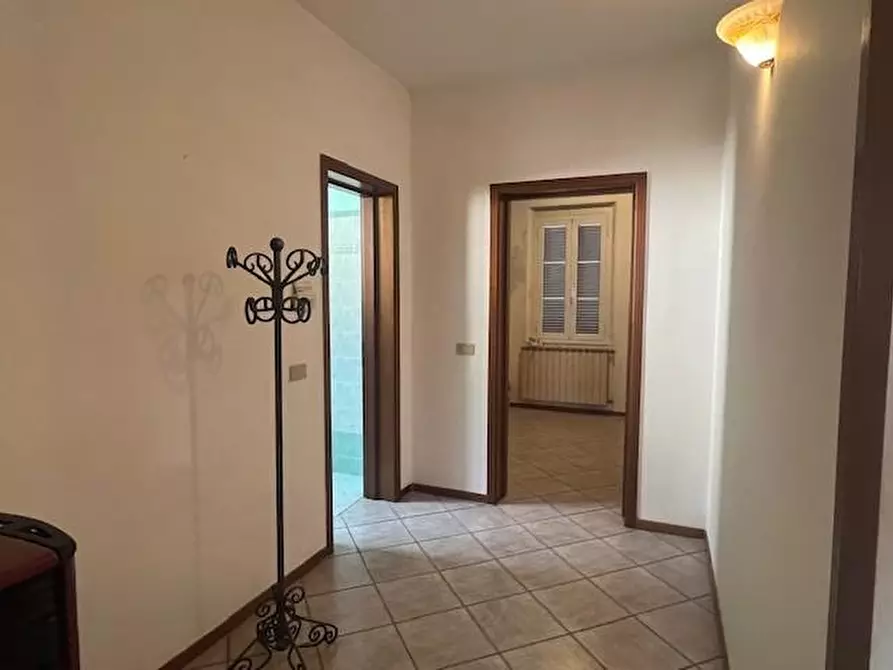 Immagine 13 di Casa semindipendente in vendita  a Massa