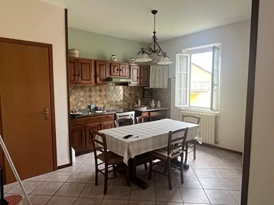 Immagine 8 di Casa semindipendente in vendita  a Massa