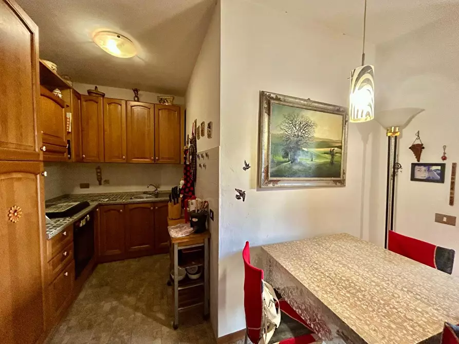 Immagine 3 di Appartamento in vendita  a Siena