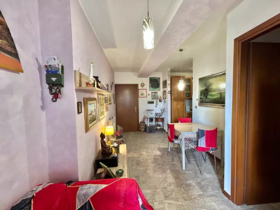 Immagine 4 di Appartamento in vendita  a Siena