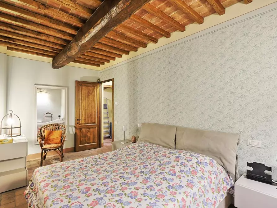 Immagine 18 di Casa colonica in vendita  a Gambassi Terme