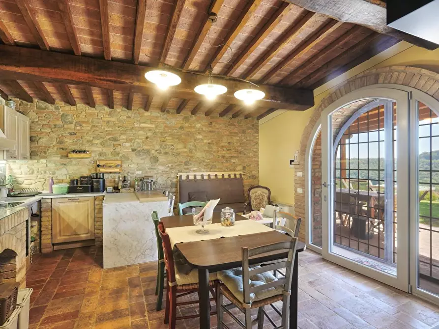 Immagine 13 di Casa colonica in vendita  a Gambassi Terme