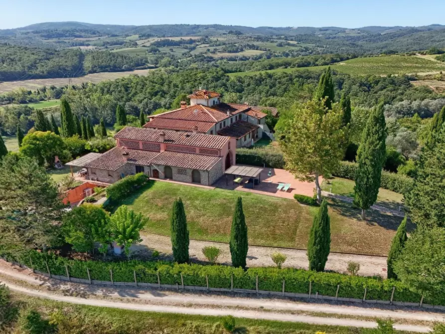Immagine 2 di Casa colonica in vendita  a Gambassi Terme