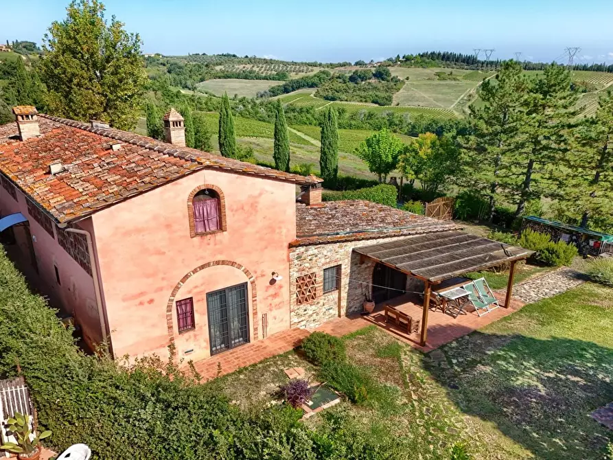 Immagine 11 di Casa colonica in vendita  a Gambassi Terme