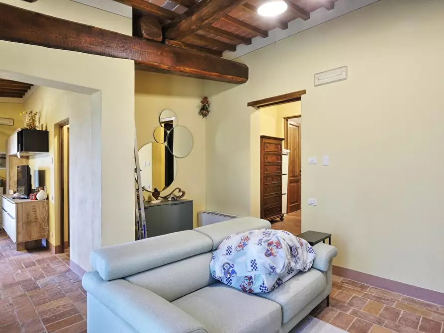 Immagine 12 di Casa colonica in vendita  a Gambassi Terme