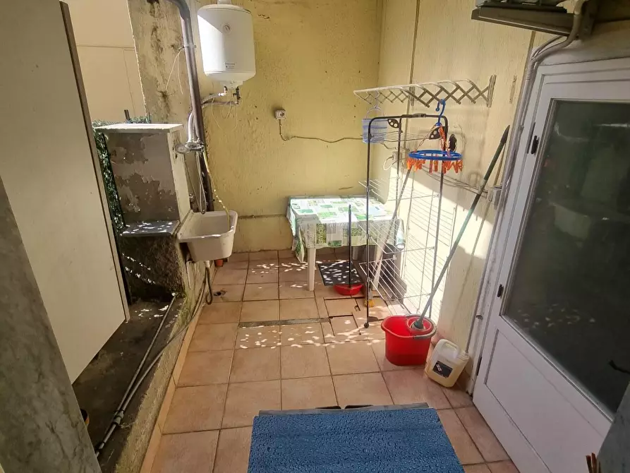 Immagine 4 di Appartamento in vendita  a Montignoso