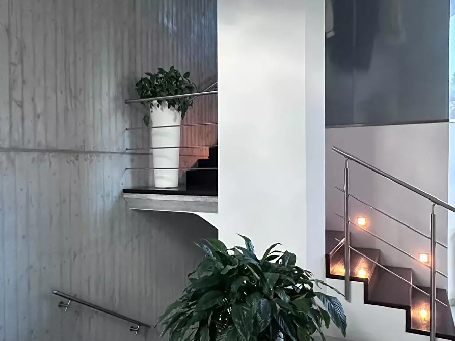 Immagine 20 di Villa in vendita  a Carrara