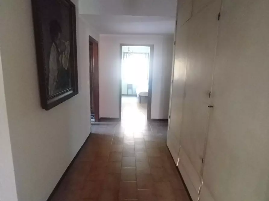 Immagine 11 di Appartamento in vendita  a Carrara