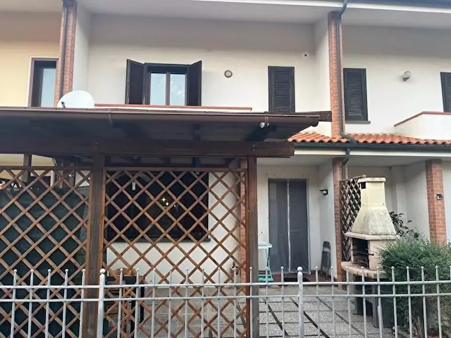 Immagine 31 di Villetta a schiera in vendita  a Terricciola