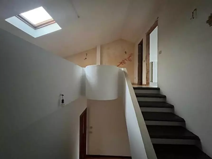 Immagine 24 di Villetta a schiera in vendita  a Terricciola