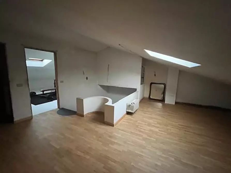 Immagine 27 di Villetta a schiera in vendita  a Terricciola