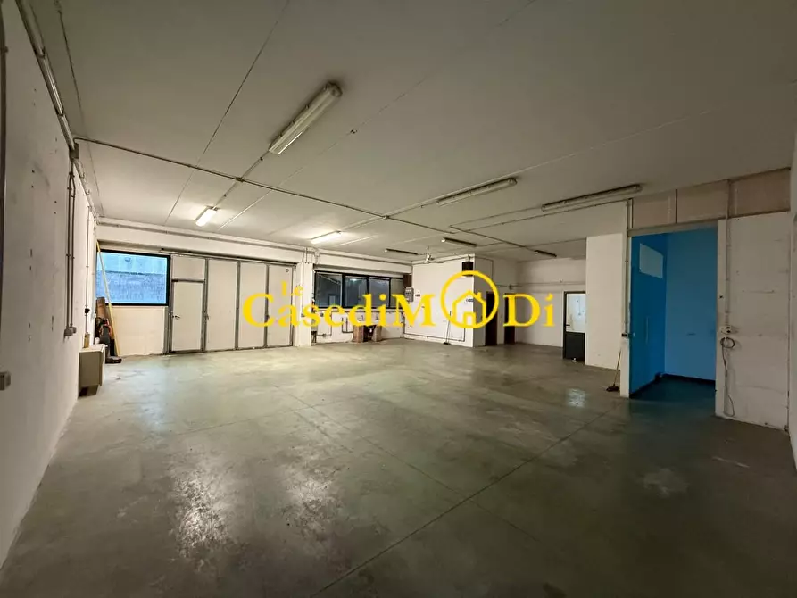 Immagine 4 di Capannone industriale in affitto  a Livorno