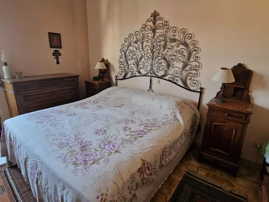 Immagine 21 di Appartamento in vendita  a Massa