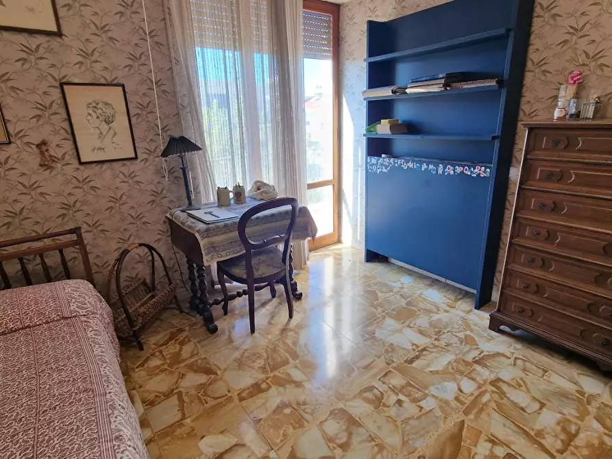 Immagine 25 di Appartamento in vendita  a Massa