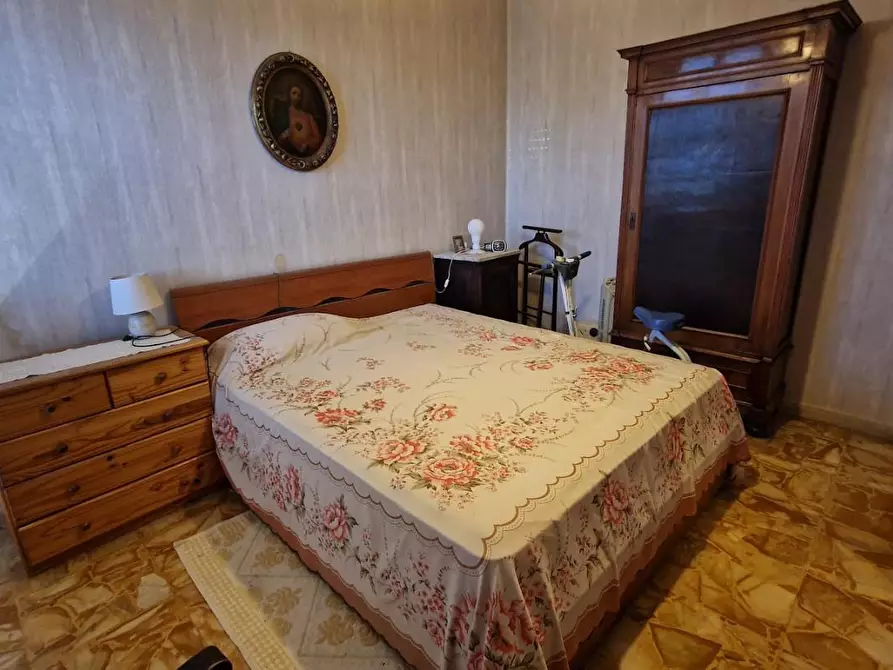 Immagine 23 di Appartamento in vendita  a Massa